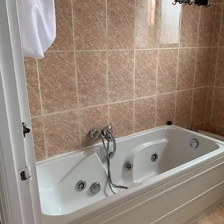 Casa Blanca Торремолинос