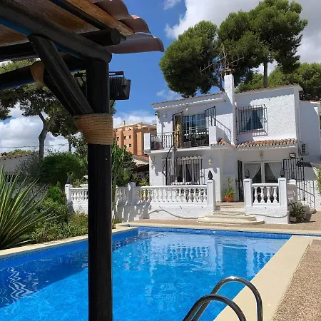 Villa Casa Blanca *
