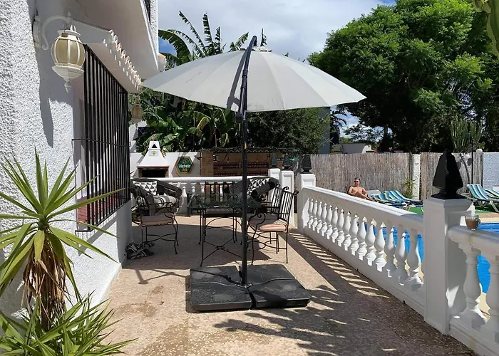 Casa Blanca * טורמולינוס