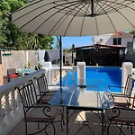 Casa Blanca Hotel *
